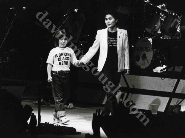 Yoko Ono, Sean Lennon  1981  NYC.jpg
